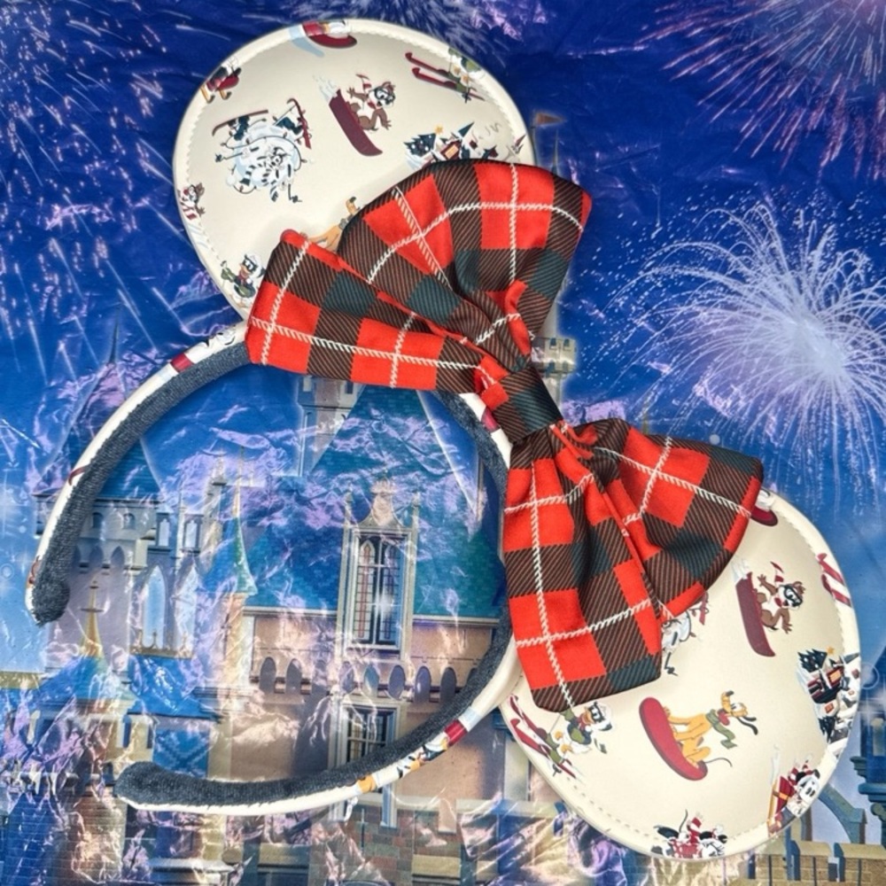 Disney parks Christmas holiday goofy Donald Pluto ski lodge Minnie Mouse ears